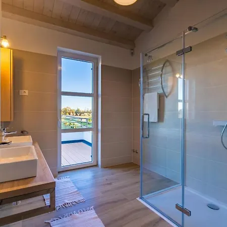 Arkaim Comfortable Holiday Villa *