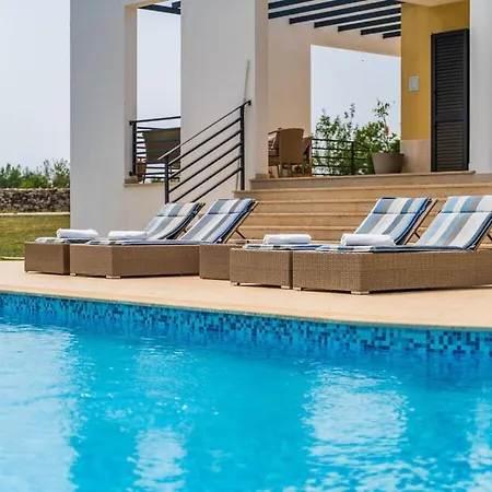 Arkaim Comfortable Holiday * Divšići